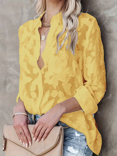 Liselot | Transparante blouse met bloemenreliëf