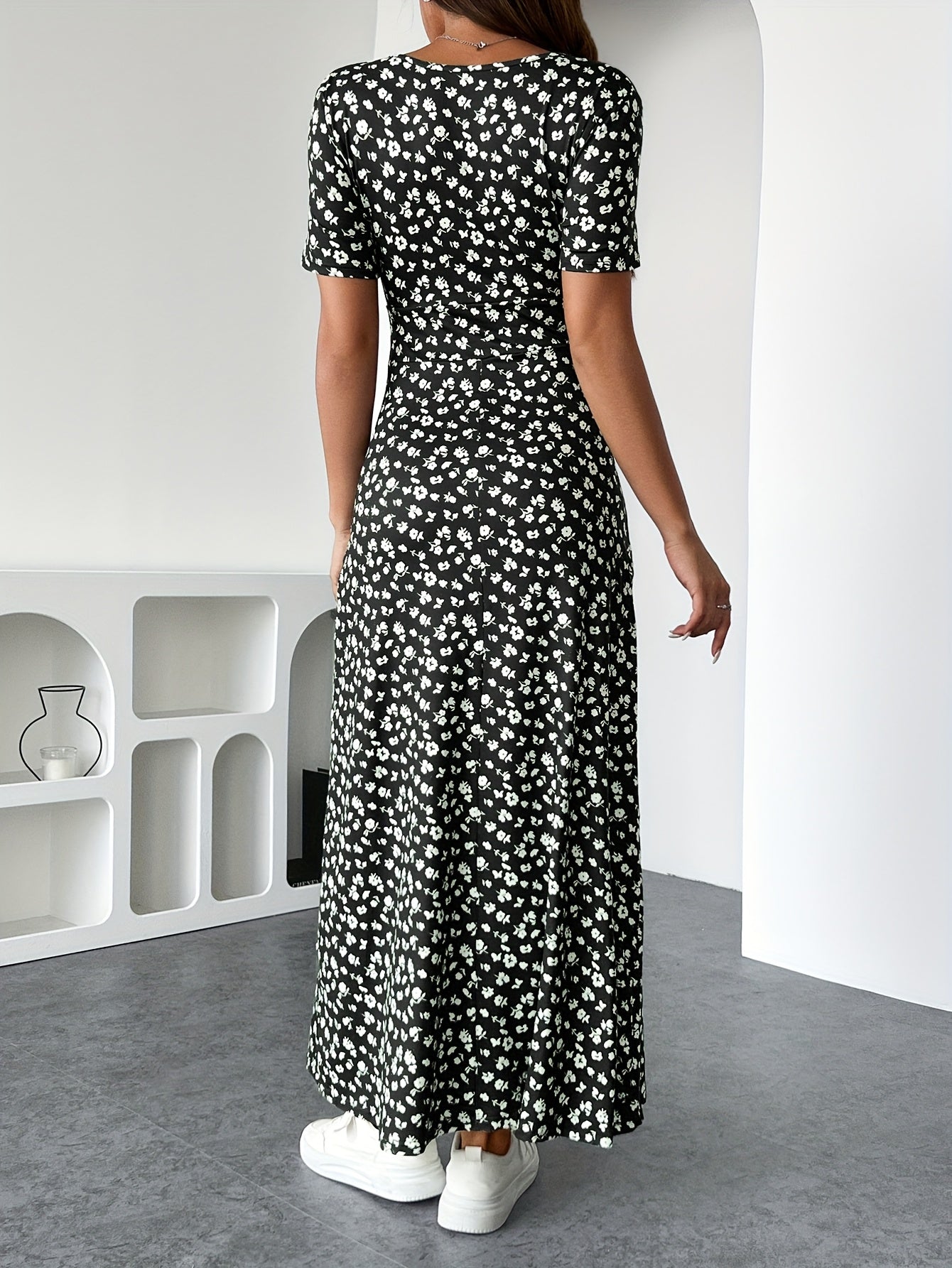 Bente | Comfort Flower Dress